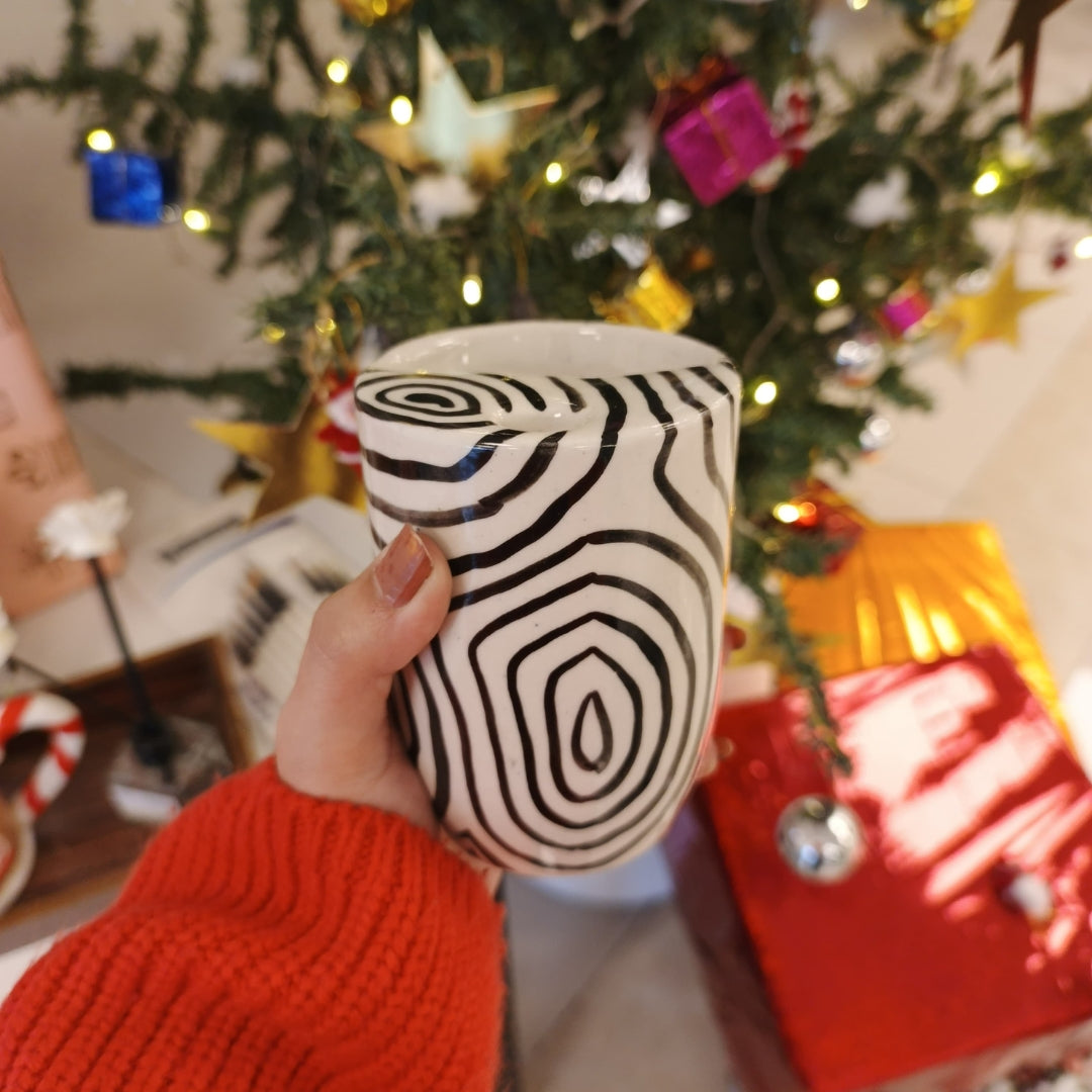 Black Sqiggles Tumbler